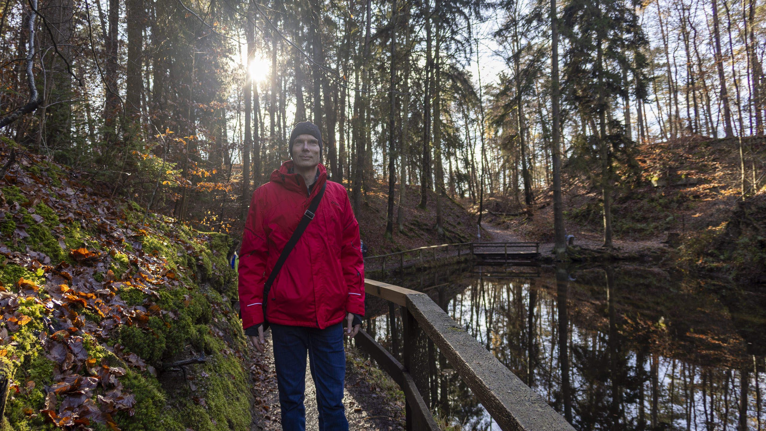 20251129120518 R5D 5515